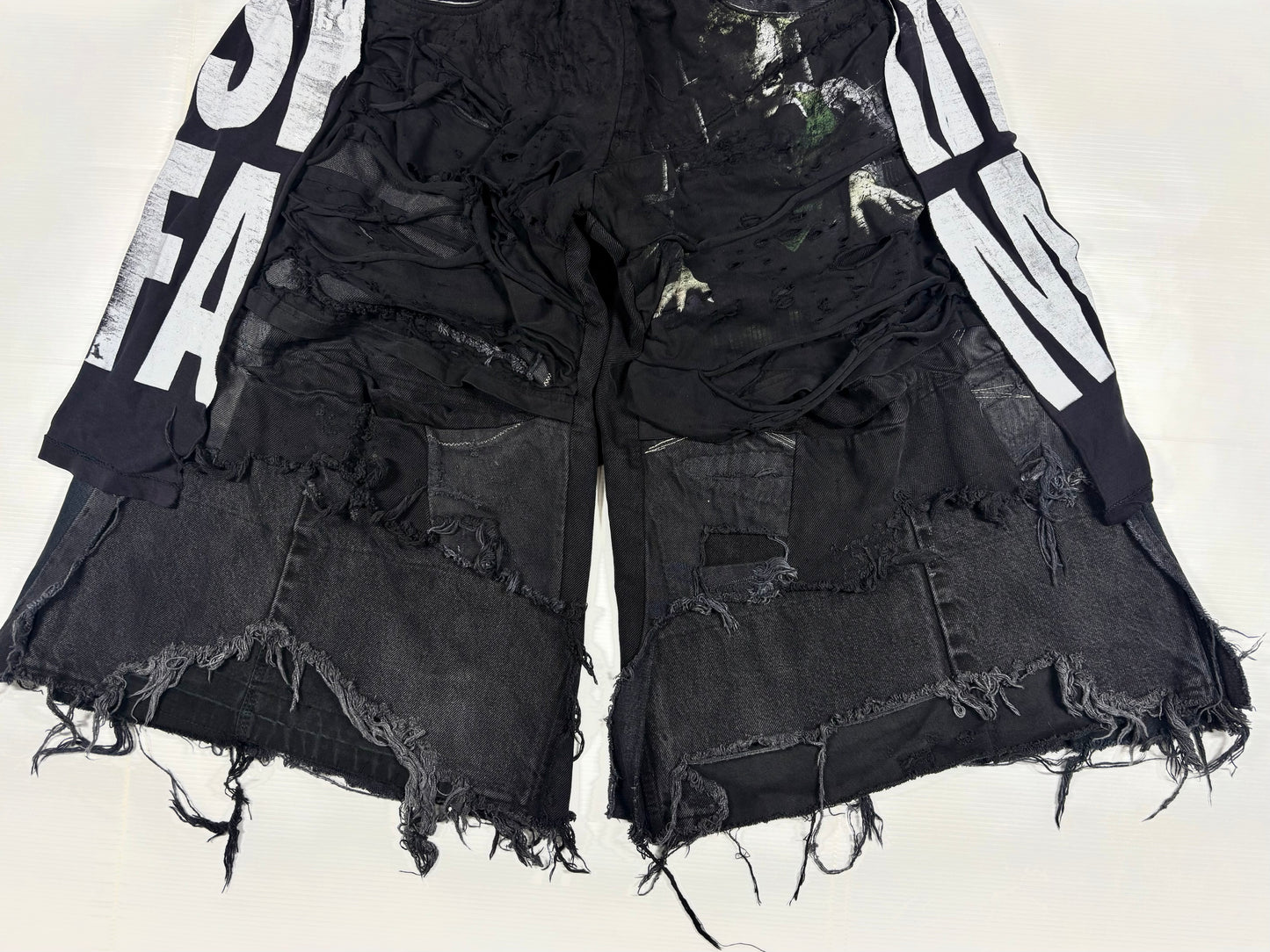 Crow shorts