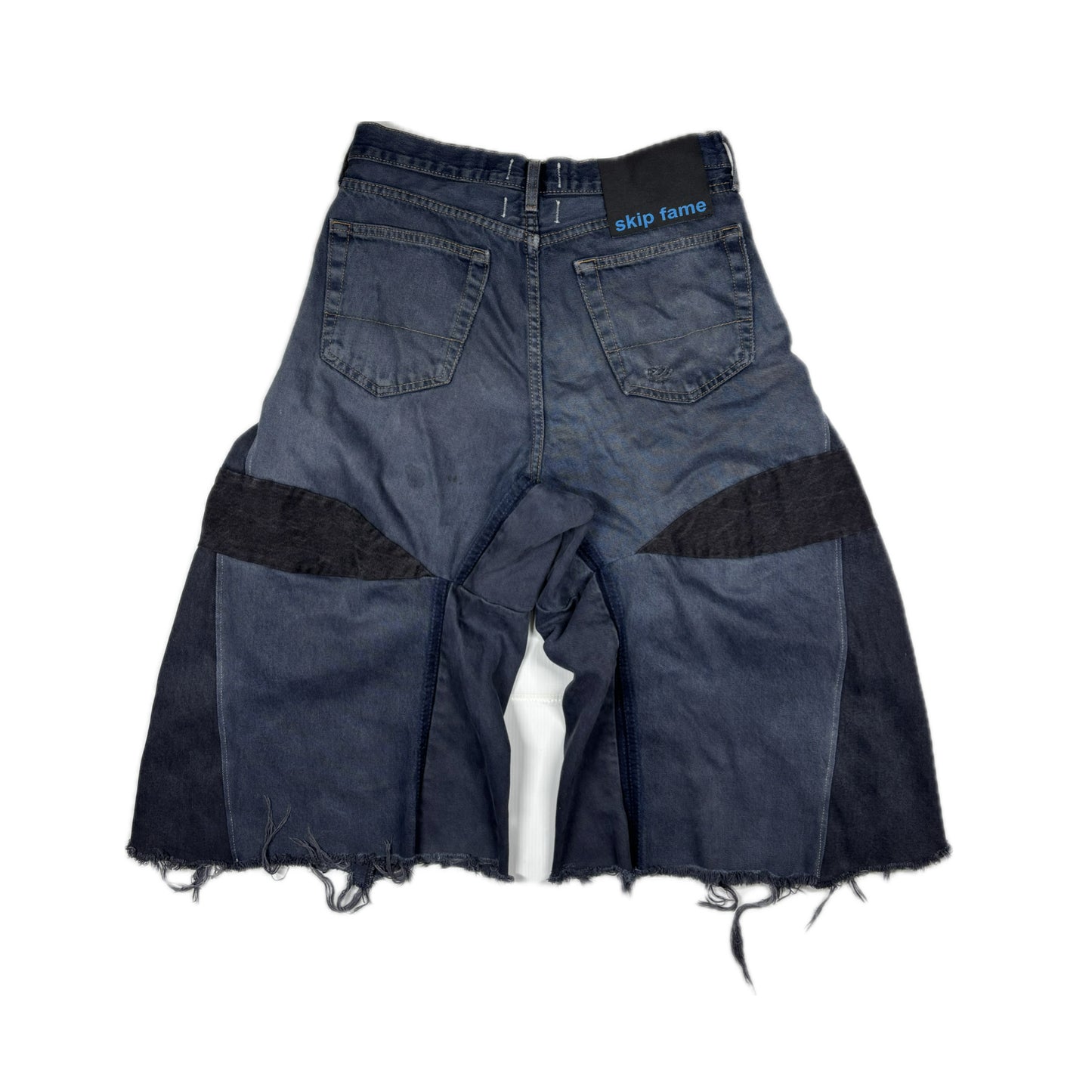 Double-u shorts